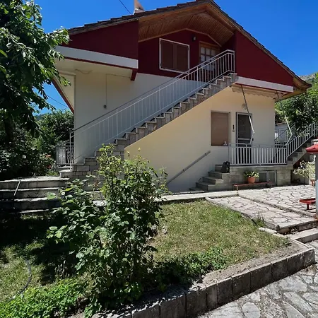 Appartement Memories - σοφίτα με τζάκι στο καρπενήσι.